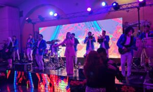 Grupo versátil en cancun